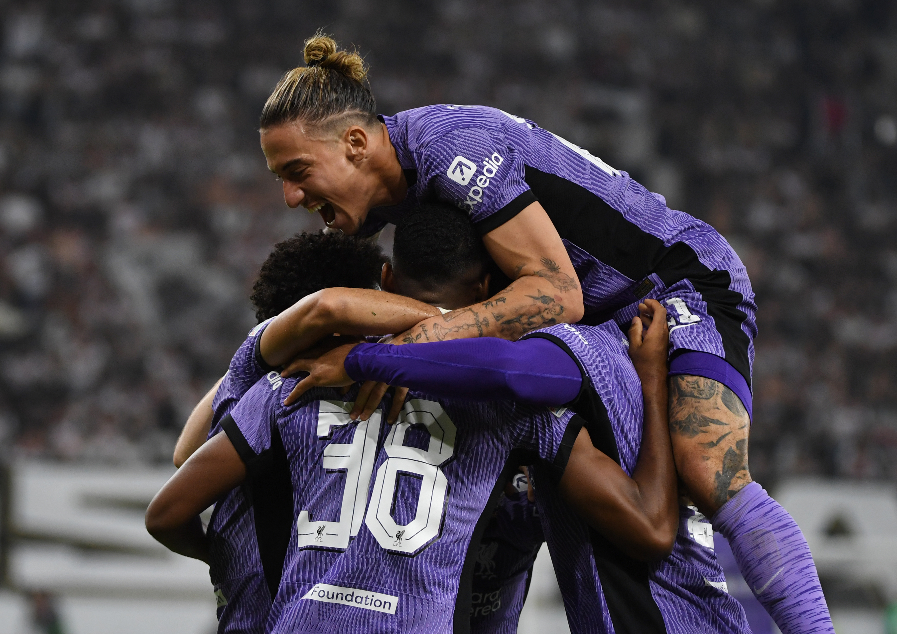 南宫28-灰熊队莫兰特率众将满血复出