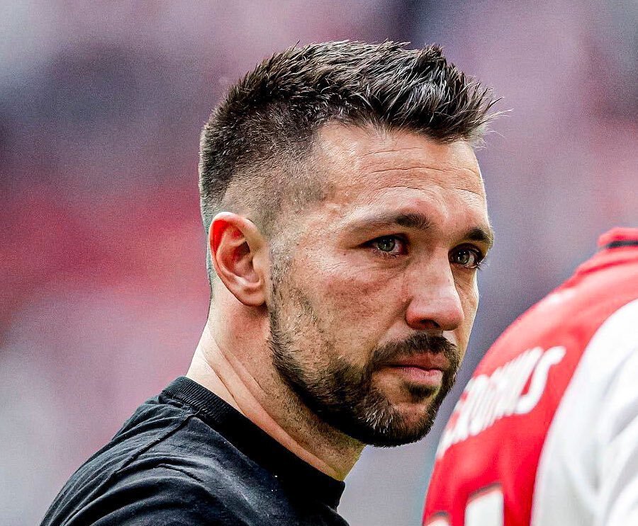 包含转折点!阿贾克斯止住颓势,荷甲集结日攻防权衡,更衣室稳定,更衣室氛围转暖的词条 包含转折点!阿贾克斯止住颓势,荷甲集结日攻防权衡,更衣室稳定,更衣室氛围转暖的词条