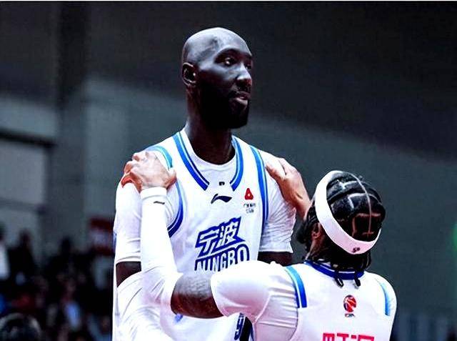 风云突变！布莱顿转会期完成体检；CBA季后赛版图或变；赛场秩序良好；控场能力受关注(布莱顿大学艺术学院好不好申请)