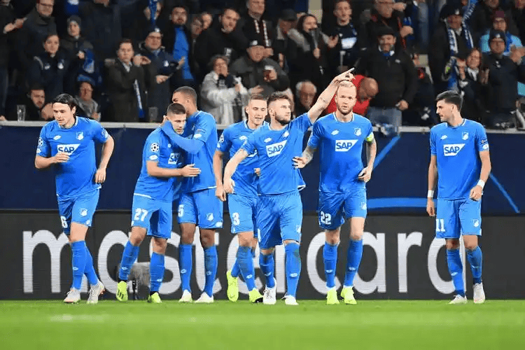 南宫NG-关于转会期德甲焦点战，勒沃库森调整名单，话题不断，轮换策略成焦点的信息