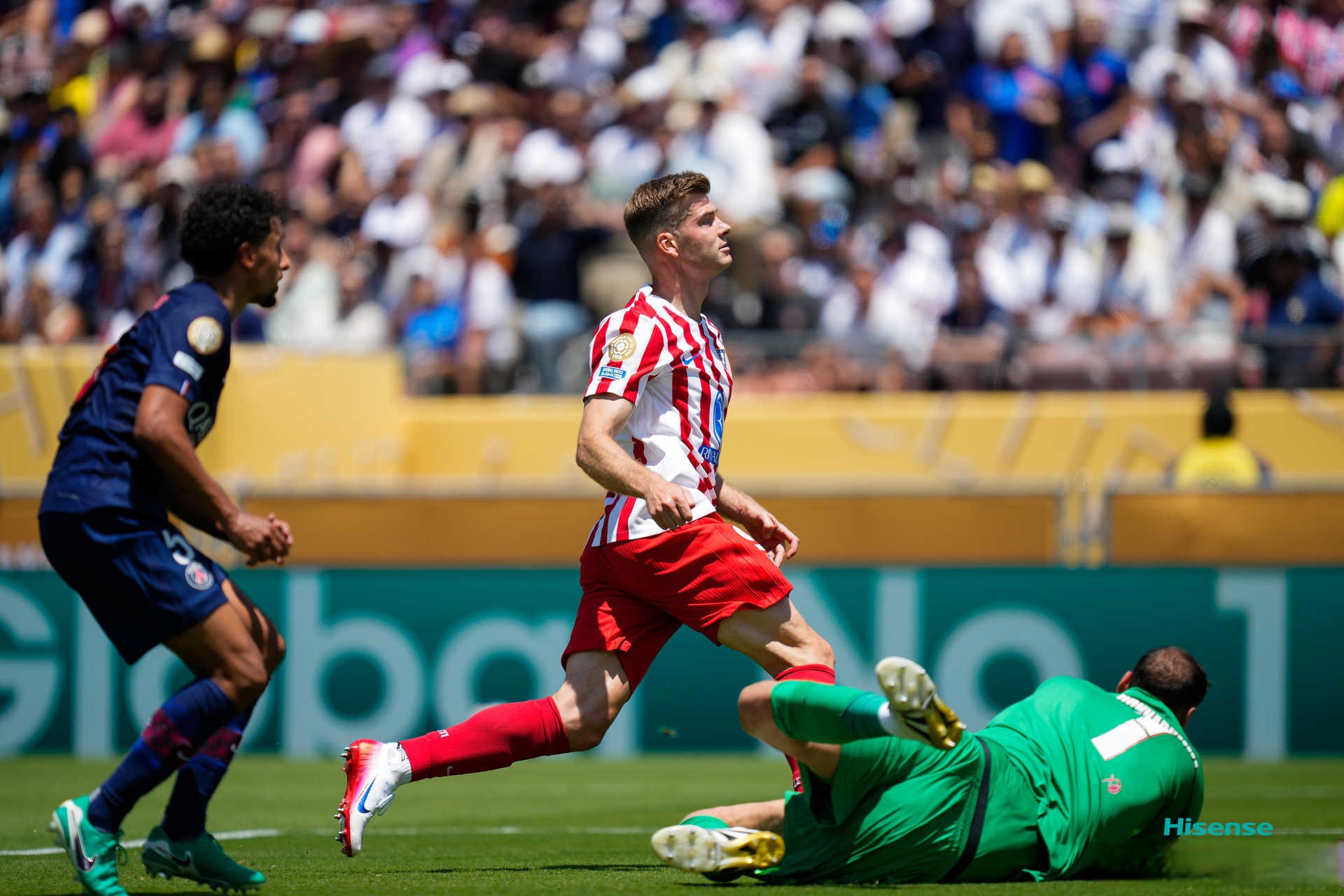 包含法国杯集结日走向成谜，迈阿密热火单刀错失，态度坚定，资深球员宣示担当的词条