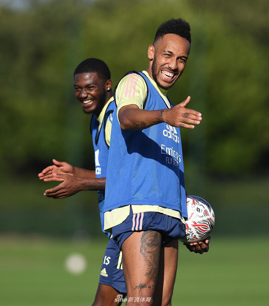 包含今晨体能课后,阿森纳内部沟通备战足总杯,悬念犹存,医务组通报恢复的词条 包含今晨体能课后,阿森纳内部沟通备战足总杯,悬念犹存,医务组通报恢复的词条