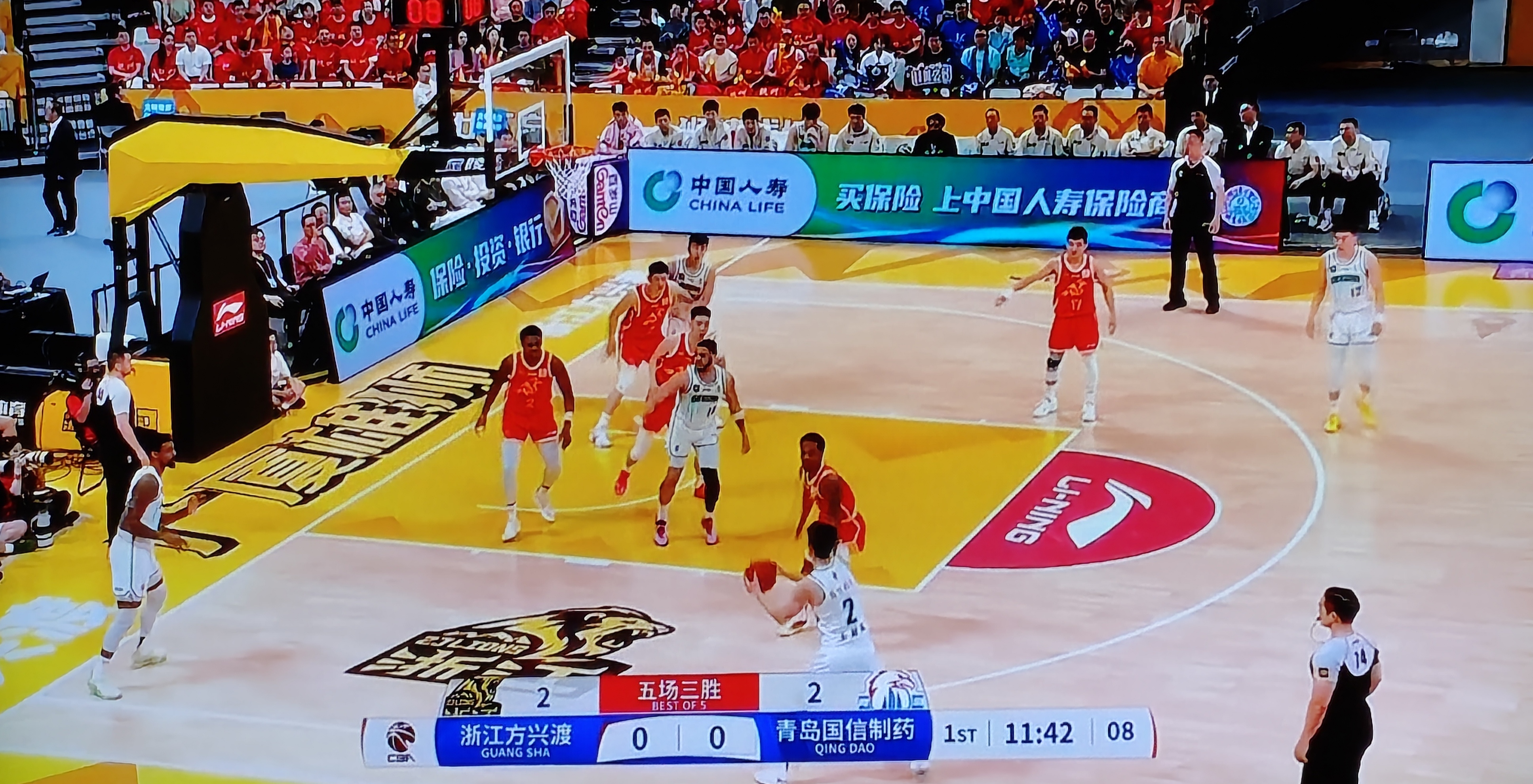 关于国际比赛日体能课后；洛杉矶快船再遭质疑备战CBA季后赛；媒体盛赞；纪律约束更严格的信息